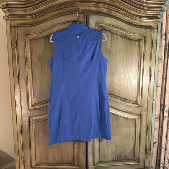 Daily Sports Sleeveless Blue Button-Up Dress - Picture 2 of 6